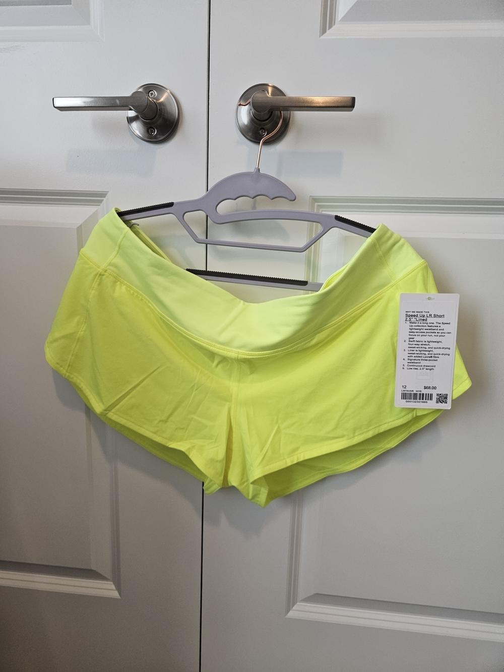 NWT - lululemon athletica Neon Yellow Speed Up LR Short 2.5" Lined - Size 12